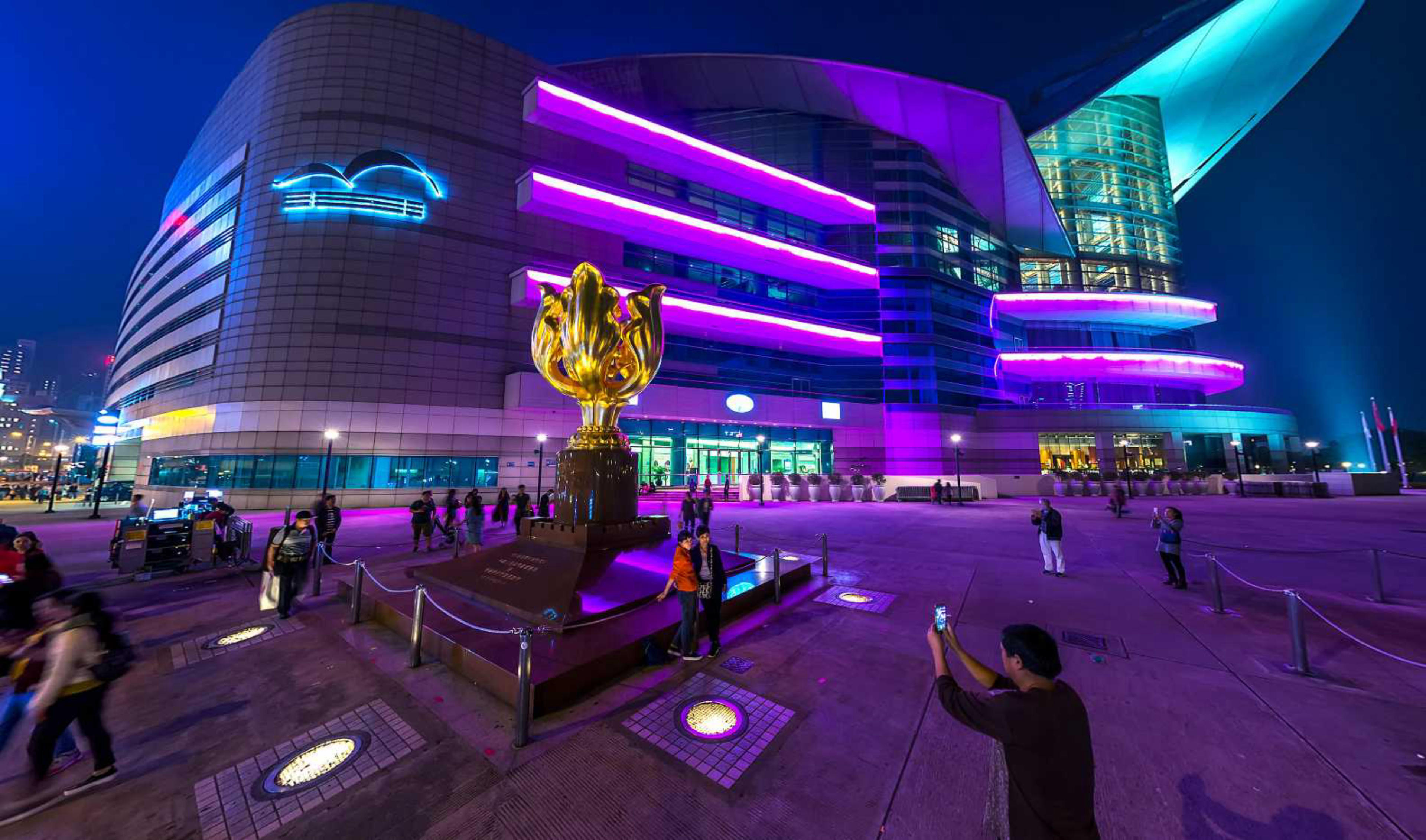 Golden Bauhinia Square virtual tour preview